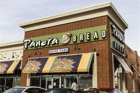 panera hours today near me